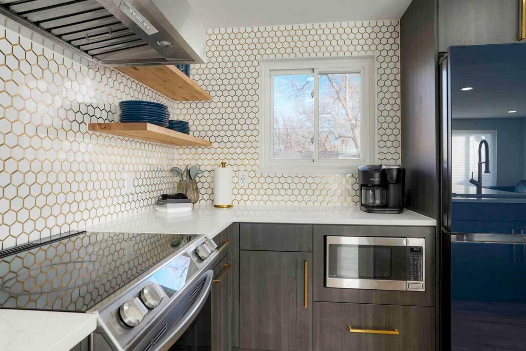 הוילה אורורה Sleeps 16 - 15 Min/Downtown, 10 Min/Medical Center מראה חיצוני תמונה