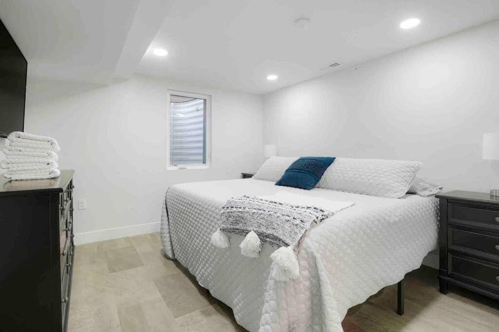 הוילה אורורה Sleeps 16 - 15 Min/Downtown, 10 Min/Medical Center מראה חיצוני תמונה