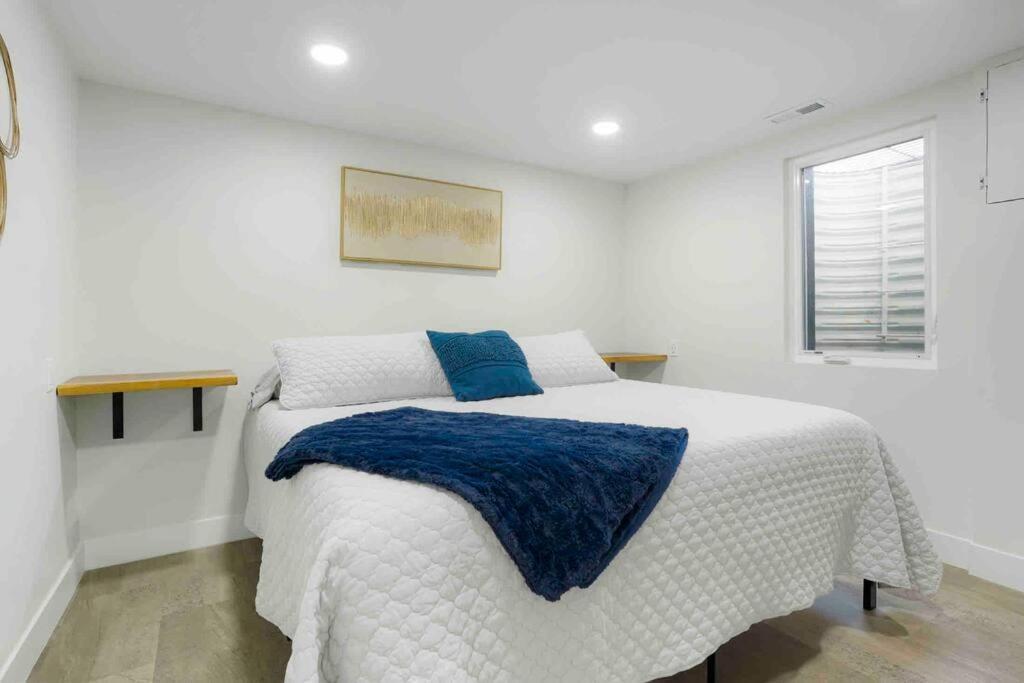 הוילה אורורה Sleeps 16 - 15 Min/Downtown, 10 Min/Medical Center מראה חיצוני תמונה