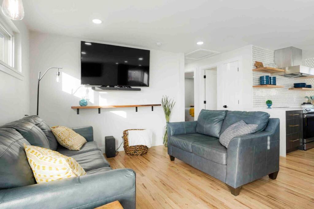 הוילה אורורה Sleeps 16 - 15 Min/Downtown, 10 Min/Medical Center מראה חיצוני תמונה
